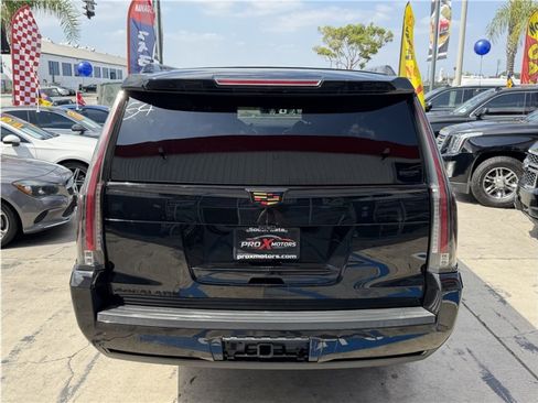 Used 2019 Cadillac Escalade ESV Premium Luxury RWD image 13