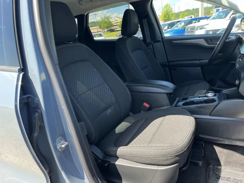 Used 2025 Ford Escape Active w/ Tech Pack #1 FWD image 25