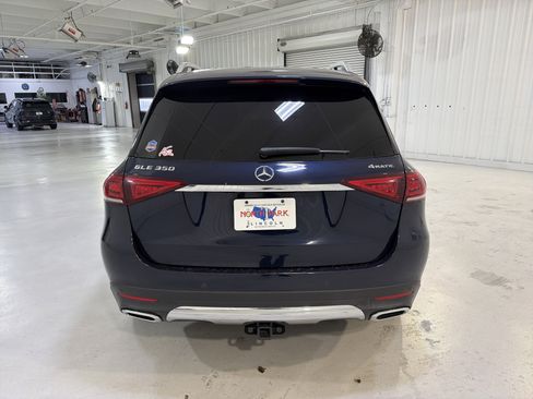 Used 2021 Mercedes-Benz GLE 350 4MATIC image 4
