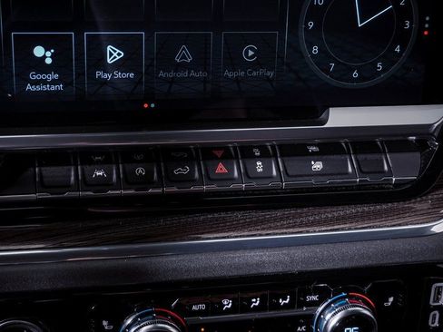 Used 2024 GMC Sierra 1500 Elevation image 26