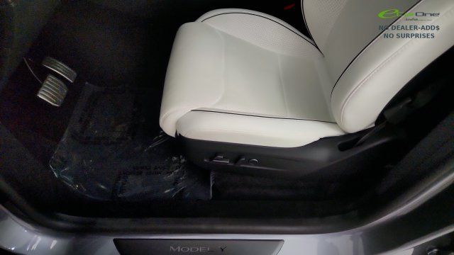 Used 2026 Tesla Model Y Performance AWD/4WD image 45