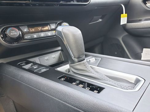 New 2026 Nissan Kicks SV w/ SV Premium Package image 29