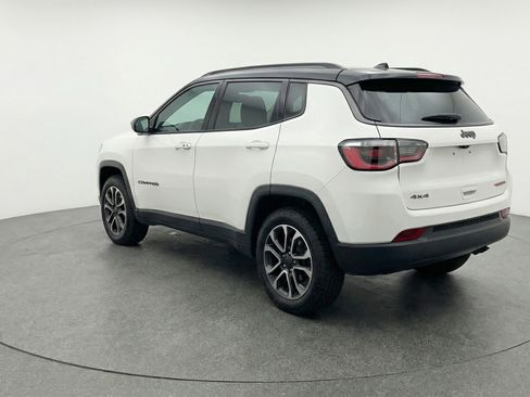 Used 2025 Jeep Compass Trailhawk image 6