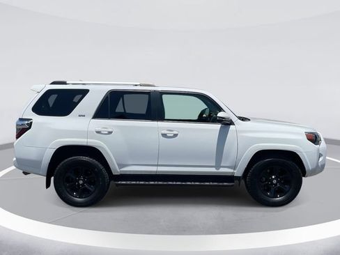 Used 2022 Toyota 4Runner SR5 Premium w/ Moonroof Package RWD image 4