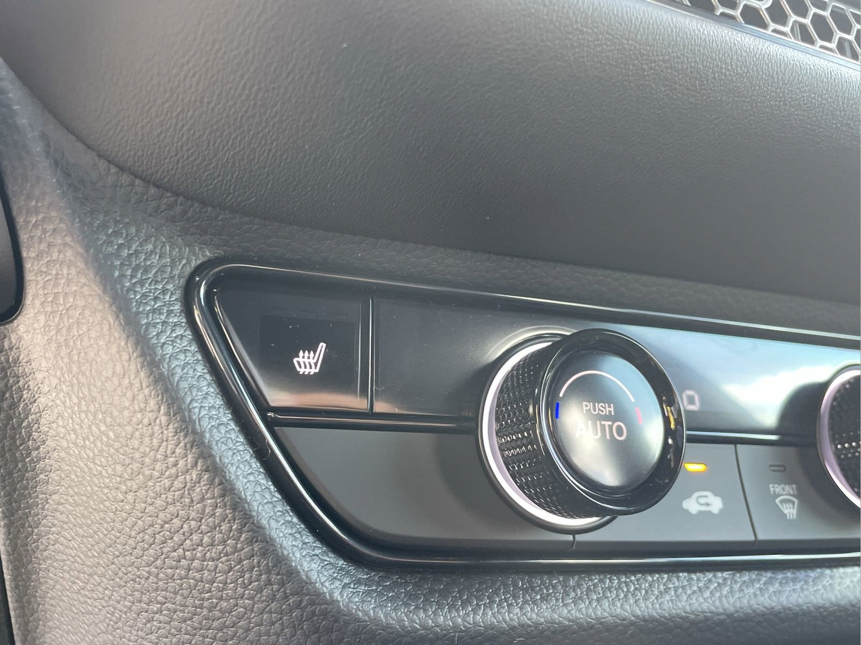 Certified 2026 Honda HR-V Sport image 22