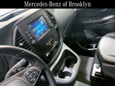 Used 2022 Mercedes-Benz Metris image 15