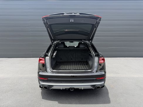 Used 2022 Audi SQ8 Prestige AWD/4WD image 11
