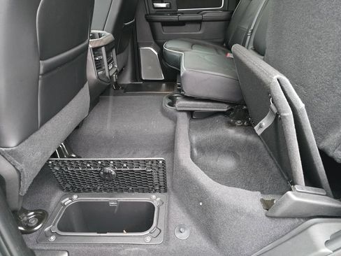 New 2026 RAM 2500 Laramie AWD/4WD image 15