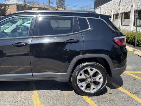 Used 2019 Jeep Compass Limited image 2