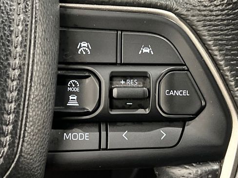 Used 2024 Toyota Tacoma TRD Off-Road AWD/4WD image 36