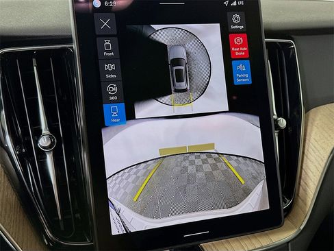 Used 2026 Volvo XC60 B5 Plus w/ Protection Package Premier image 23