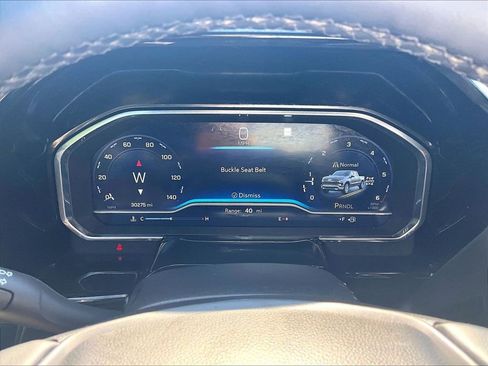 Used 2023 Chevrolet Silverado 1500 LT AWD/4WD image 25