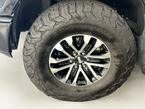 Used 2018 Ford F150 XL w/ Equipment Group 101A Mid AWD/4WD image 11