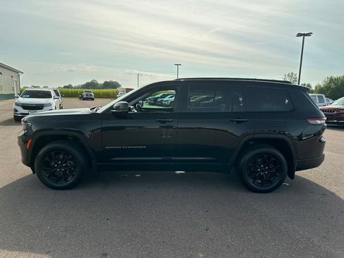 Used 2022 Jeep Grand Cherokee L Limited w/ Luxury Tech Group II AWD/4WD image 39