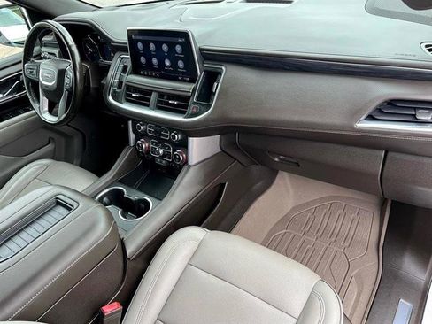 Used 2021 GMC Yukon SLT w/ SLT Premium Package image 21