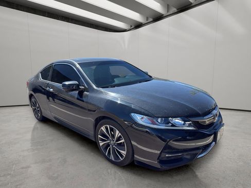 Used 2017 Honda Accord EX image 7