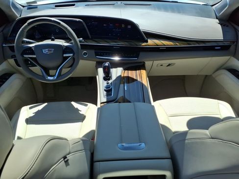 Certified 2022 Cadillac Escalade ESV Premium Luxury Platinum AWD/4WD image 7