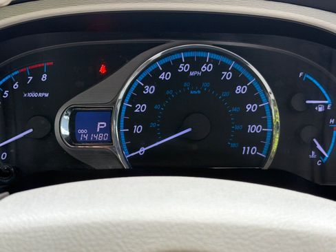 Used 2013 Toyota Sienna XLE AWD/4WD image 24