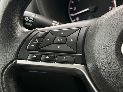 Certified 2024 Nissan Sentra SV FWD image 17
