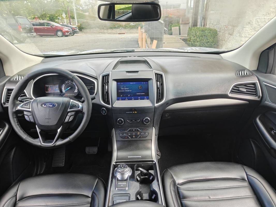 Used 2020 Ford Edge SEL FWD image 9