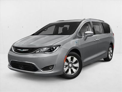 Used 2018 Chrysler Pacifica Limited w/ Advanced Safetytec Group