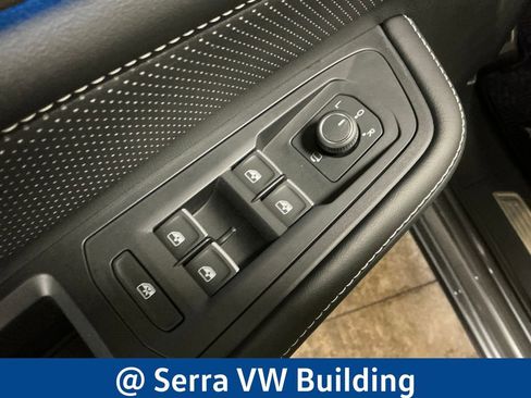 Used 2024 Volkswagen Atlas SEL Premium R-Line AWD/4WD image 18