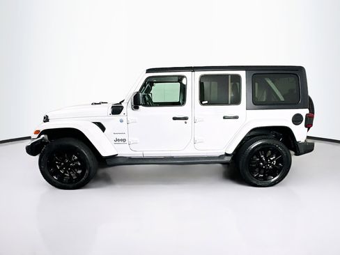 Used 2023 Jeep Wrangler Unlimited Sahara w/ Cold Weather Group AWD/4WD image 4