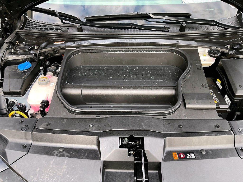 Used 2024 Hyundai Ioniq 6 Limited AWD/4WD image 35