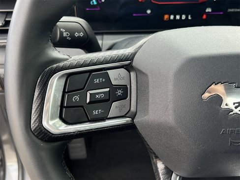 Used 2024 Ford Mustang Coupe image 9