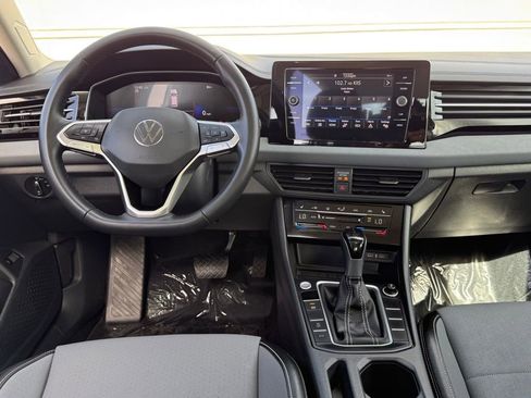 New 2026 Volkswagen Jetta SE image 24