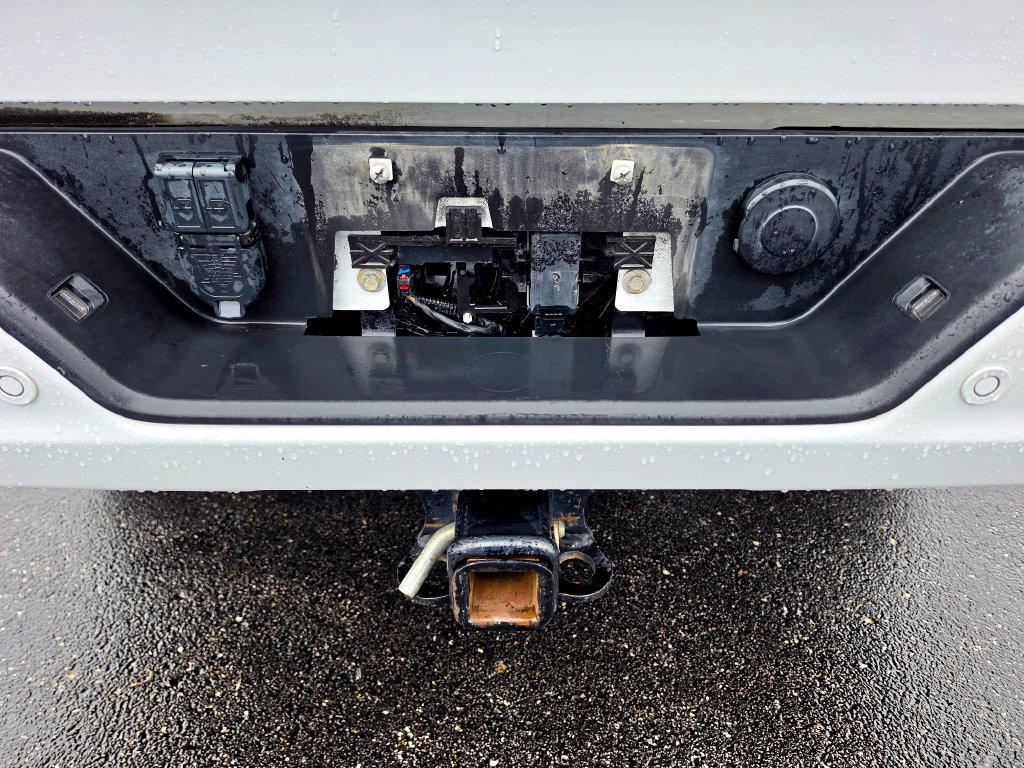 Used 2024 Chevrolet Silverado 2500 High Country w/ High Country Premium Package AWD/4WD image 5