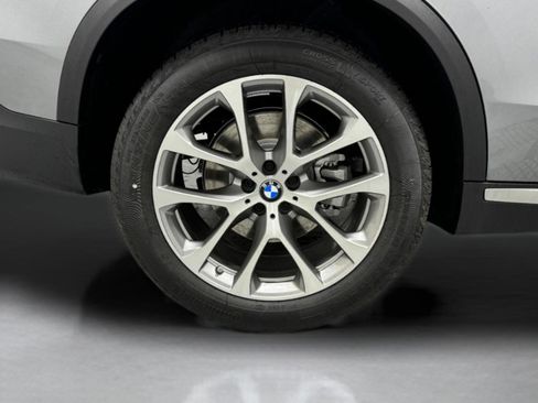 Certified 2026 BMW X5 xDrive40i image 9