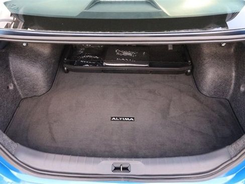 Certified 2025 Nissan Altima 2.5 SR w/ SR Premium Package image 7