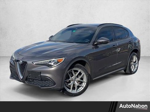 Used 2018 Alfa Romeo Stelvio Ti Sport image 1