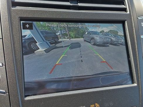 Certified 2019 Lincoln MKC Reserve w/ MKC Climate Package AWD/4WD image 18