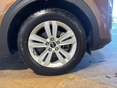 Used 2017 Kia Sportage LX FWD image 17