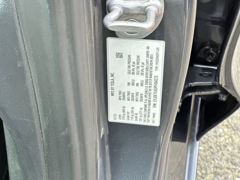 Used 2023 Tesla Model 3 Standard Range image 26