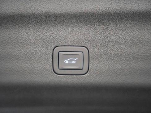 New 2026 Chevrolet Tahoe High Country AWD/4WD image 12