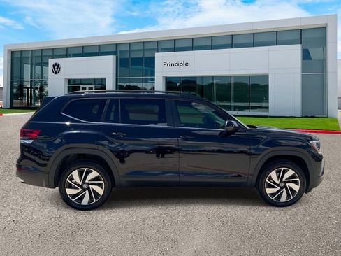 New 2026 Volkswagen Atlas SE FWD image 4