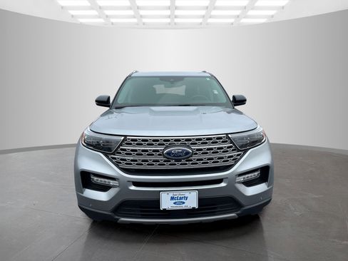 Used 2023 Ford Explorer Limited w/ Equipment Group 301A image 2