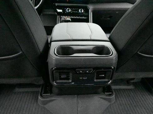 Used 2023 GMC Sierra 1500 AT4 w/ AT4 Premium Package AWD/4WD image 21