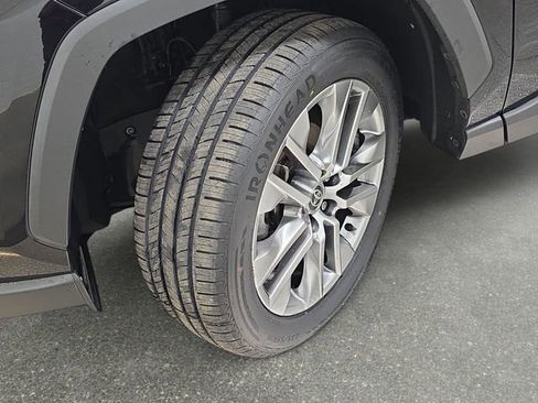 Certified 2023 Toyota RAV4 XLE Premium AWD/4WD image 27