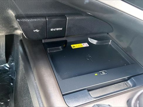 Used 2023 Toyota Camry XSE FWD image 30