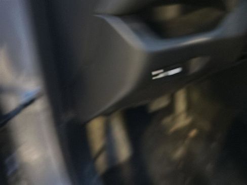 Used 2025 Toyota RAV4 XLE image 18