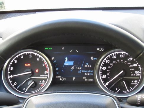 Certified 2023 Toyota Camry XLE image 22