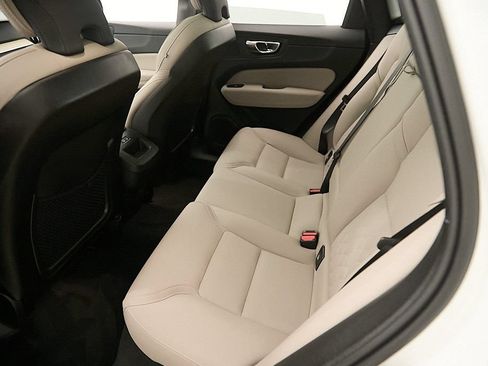 Certified 2026 Volvo XC60 B5 Plus AWD/4WD image 20