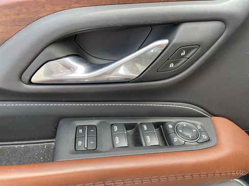 Certified 2024 GMC Yukon Denali Ultimate image 24