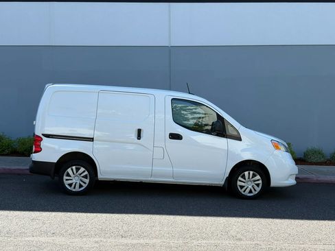 Used 2020 Nissan NV200 S FWD image 5
