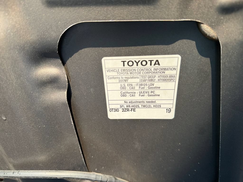 Used 2017 Toyota Corolla LE w/ Carpet Mat Package (TMS) FWD image 35