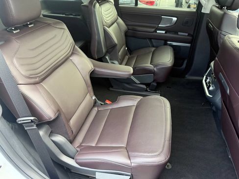 New 2026 Ford Expedition Platinum w/ Platinum Ultimate Package AWD/4WD image 60